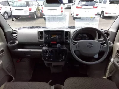 Nissan CLIPPER VAN