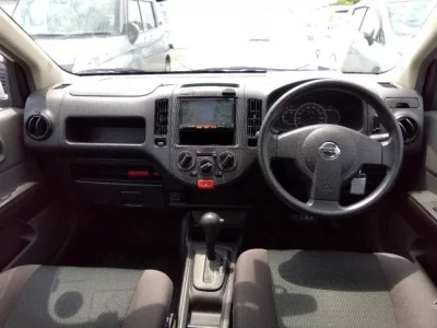 Nissan AD