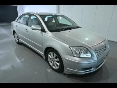 Toyota AVENSIS SEDAN