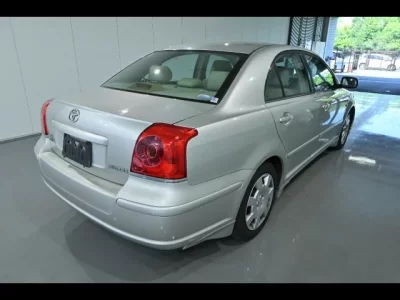 Toyota AVENSIS SEDAN