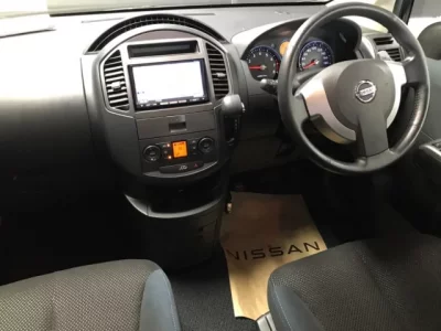 Nissan LAFESTA