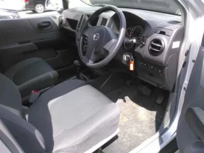 Nissan AD