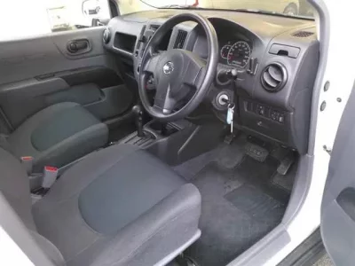 Nissan AD