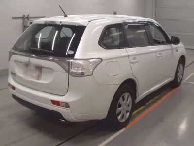 Mitsubishi OUTLANDER PHEV