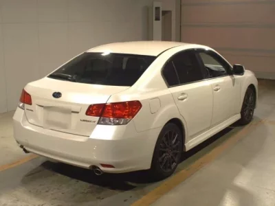 Subaru LEGACY B4