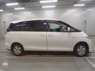 Toyota ESTIMA HYBRID