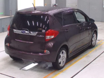 Subaru TREZIA