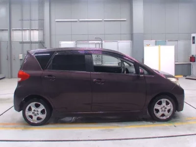 Subaru TREZIA