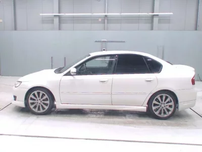 Subaru LEGACY B4