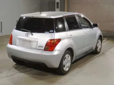 Toyota IST