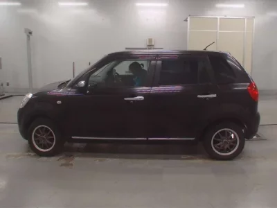 Mazda VERISA