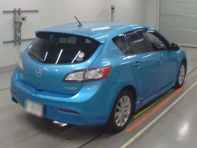 Mazda AXELA