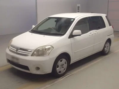 Toyota RAUM