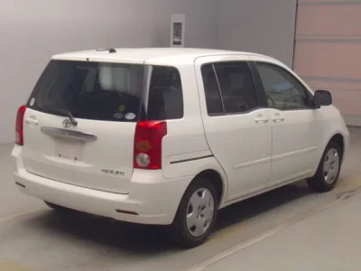 Toyota RAUM