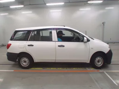 Nissan AD