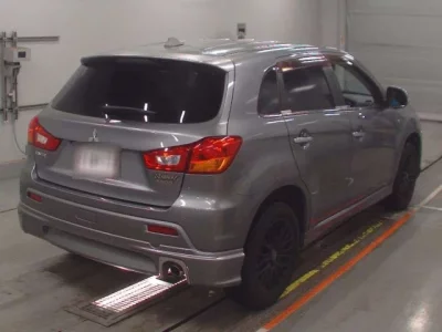 Mitsubishi RVR