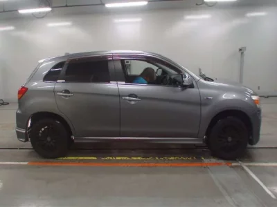 Mitsubishi RVR