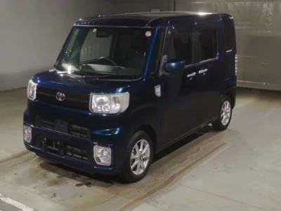 Toyota PIXIS MEGA