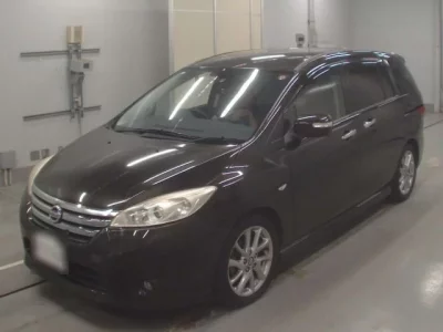 Nissan LAFESTA
