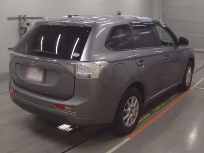 Mitsubishi OUTLANDER PHEV