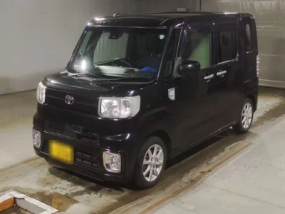 Toyota PIXIS MEGA