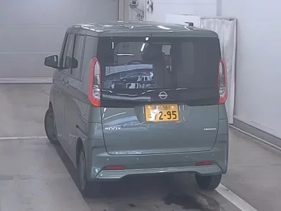 Nissan ROOX