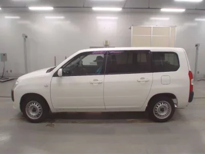 Toyota SUCCEED