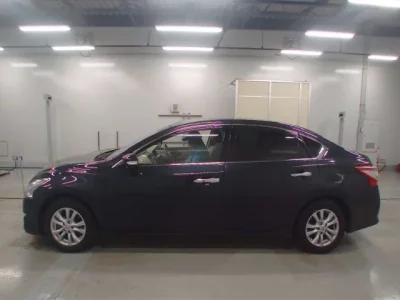 Nissan TEANA