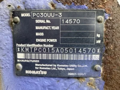 KOMATSU PC30UU-3