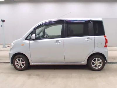 Subaru LUCRA