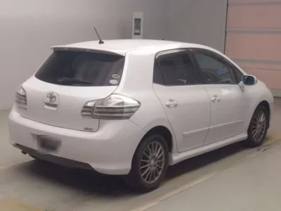 Toyota BLADE