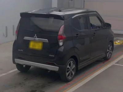 Mitsubishi EK X