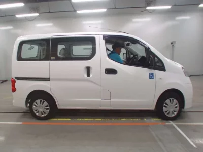 Nissan NV200