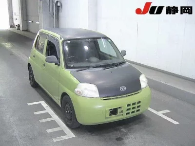 Daihatsu Esse