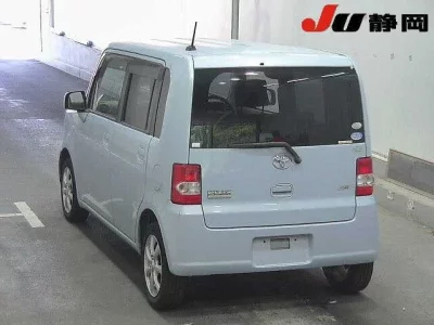 Toyota PIXIS SPACE