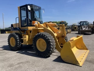 KOMATSU WA100-1