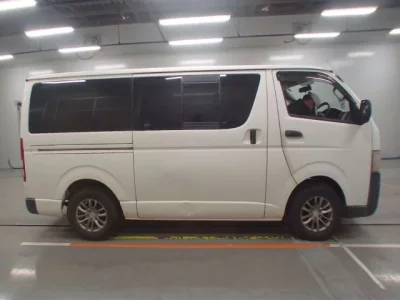 Toyota REGIUS ACE VAN