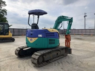 KOMATSU PC40MR-1