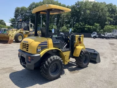 KOMATSU WA30-6E0
