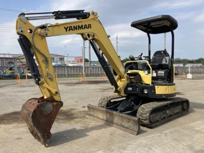 YANMAR VIO30-6