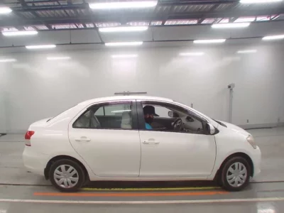 Toyota BELTA