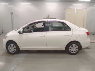 Toyota BELTA