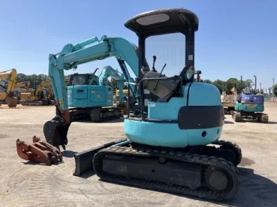 KOBELCO SK30UR-2
