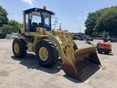 KOMATSU WA150-1