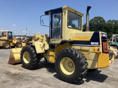 KOMATSU WA150-1
