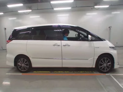 Toyota ESTIMA HYBRID