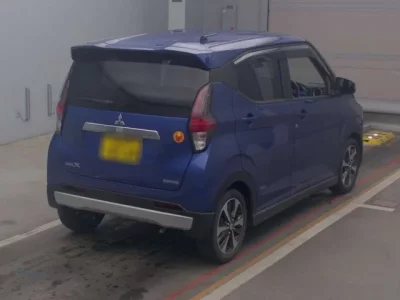 Mitsubishi EK X