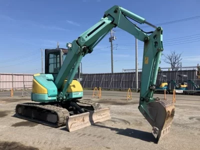 YANMAR B6-3