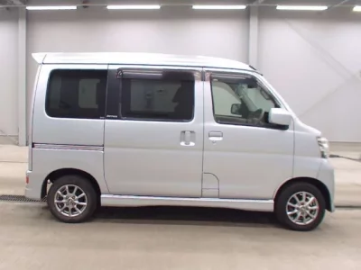 Daihatsu Atrai Wagon