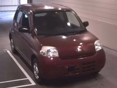 Daihatsu Esse